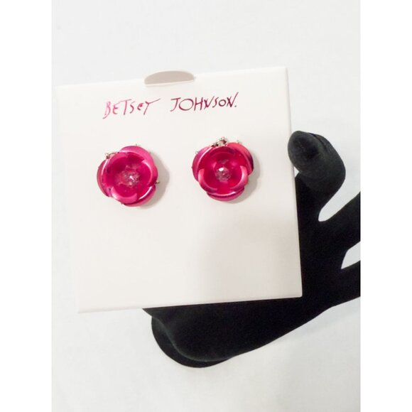 Betsey Johnson NWB Gold Tone Pink Metal Rose Bud Stud Earrings Crystal Accents - Picture 4 of 12